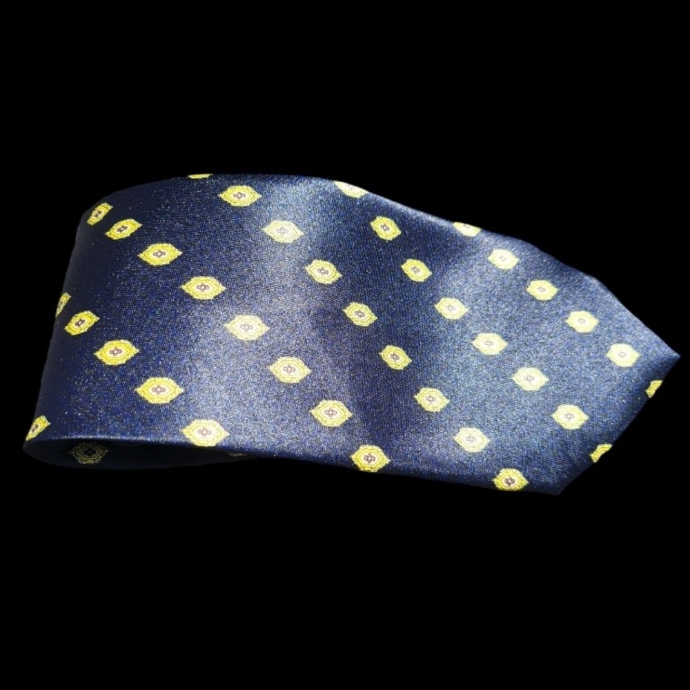 Stylish Blue and Yellow Patterned Tie